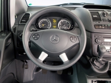 Фото Mercedes-Benz Vito Fourgon 121 AT L3 №6